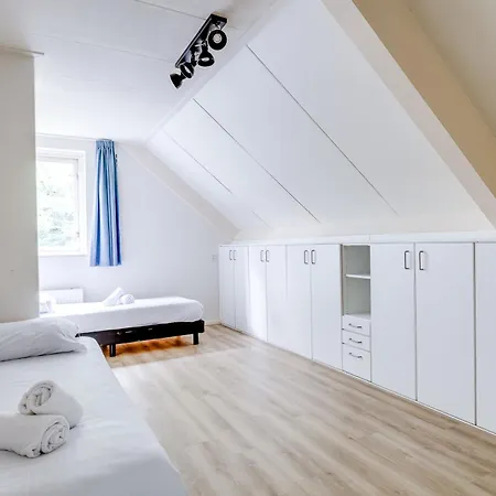 12 - Persoons Family