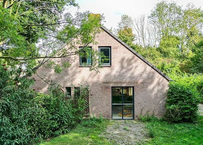12 - Persoons Family Holiday home Ewijk