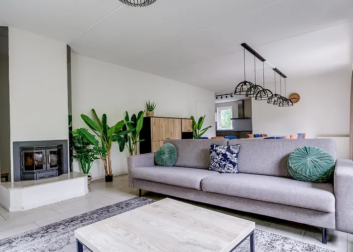 12 - Persoons Family Holiday home Ewijk