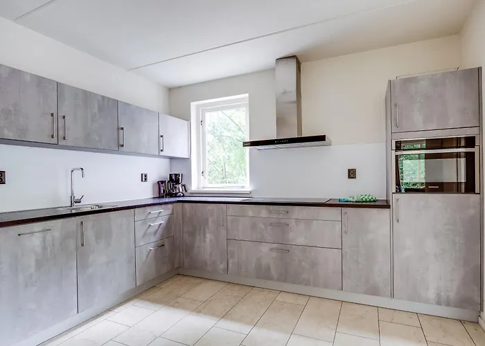 Holiday home 12 - Persoons Family *