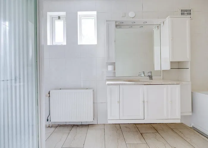 Holiday home 12 - Persoons Family Ewijk