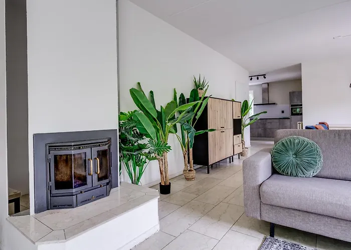 12 - Persoons Family Semesterbostad *