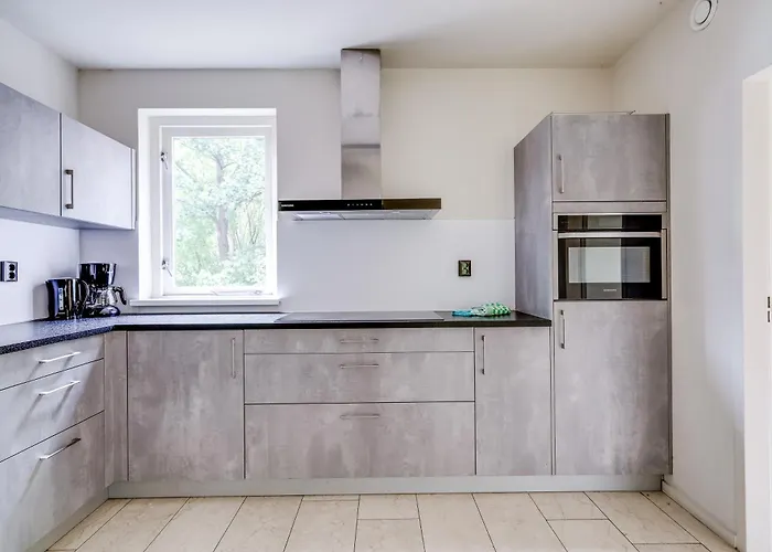 12 - Persoons Family Ewijk